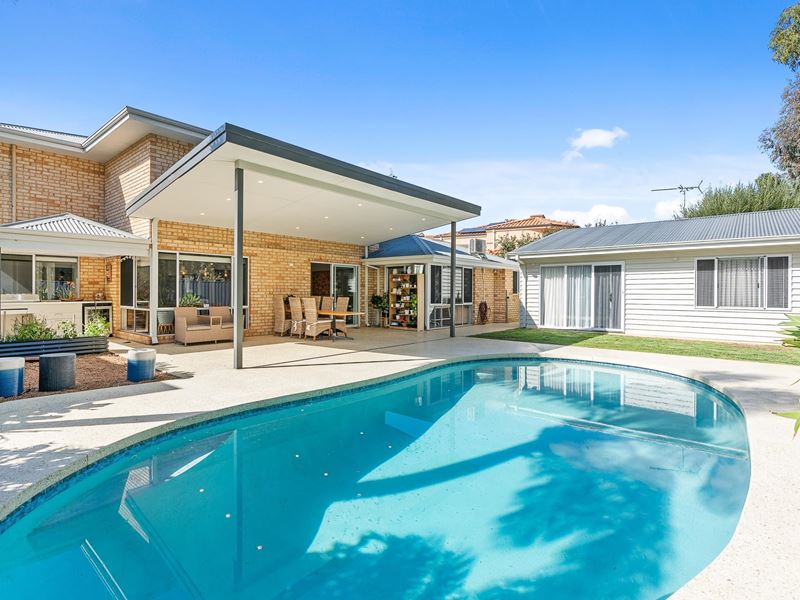 26 Neesham Street, Booragoon WA 6154