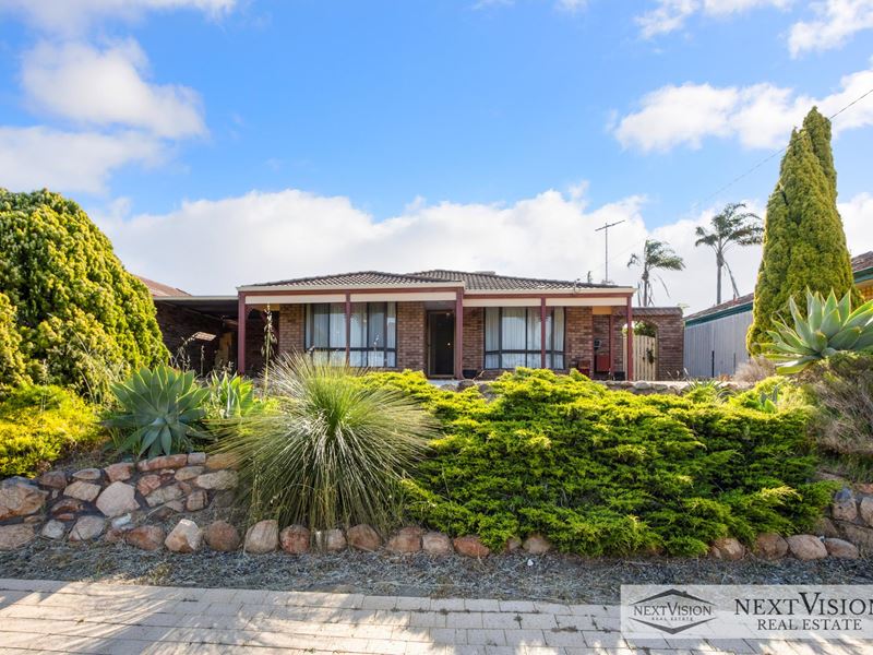 8 Hackettiana Avenue, South Lake WA 6164