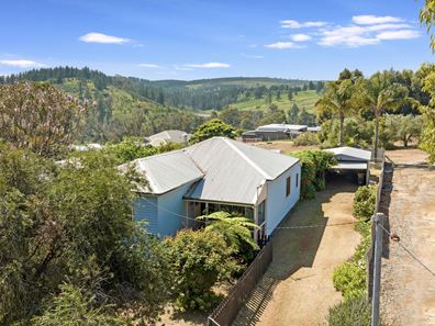 31 Dunnet Road, Nannup WA 6275