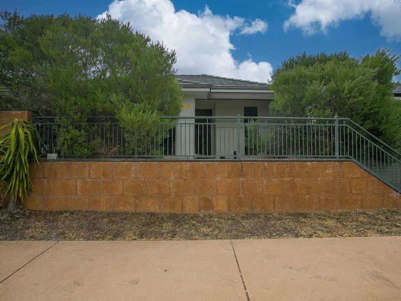 63 Grassdale Parkway, Ellenbrook WA 6069