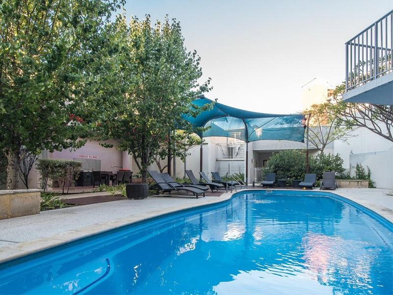 89/6 Walsh Loop, Joondalup