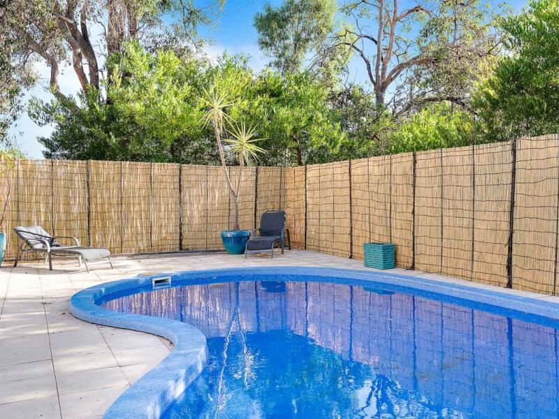 2 Kruseana Grove, Roleystone