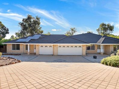 2 Kruseana Grove, Roleystone WA 6111