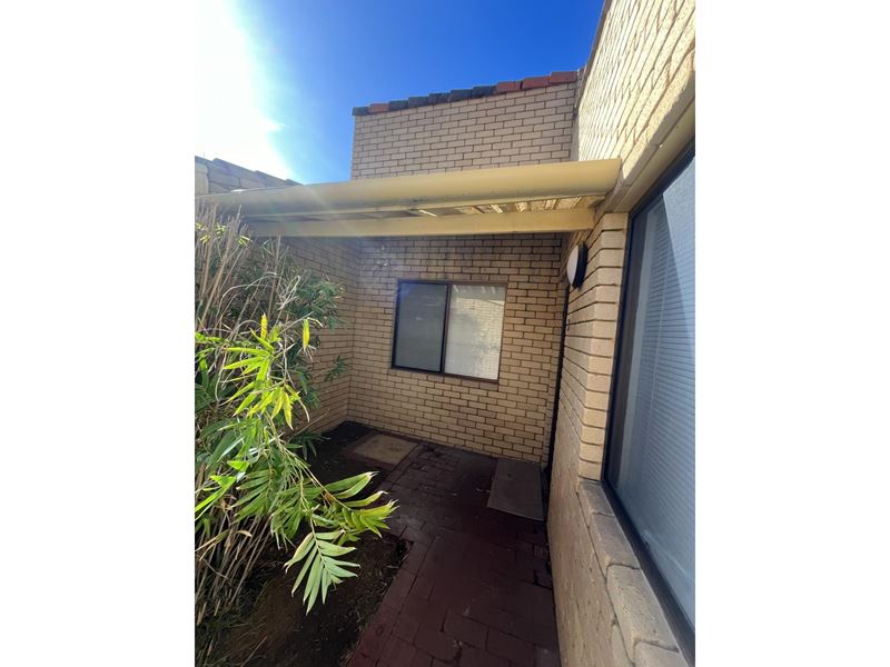 Unit 3/21 Copperwaite Rd, Kardinya