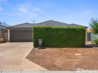 6 Briza Lane, Forrestfield WA 6058