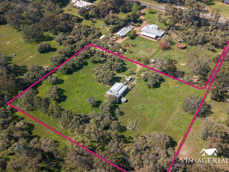 Byford Meadows Drive, Oakford WA 6121