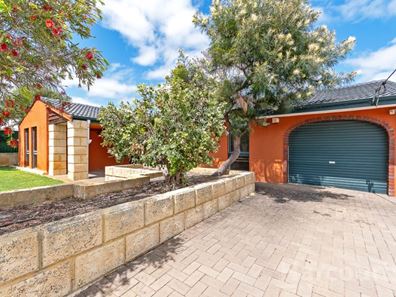 27 Manbari Crescent, Wanneroo WA 6065