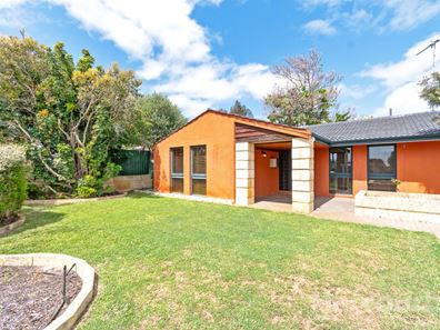 27 Manbari Crescent, Wanneroo WA 6065