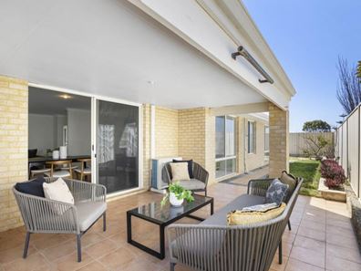 32 Marriot Turn, Currambine WA 6028