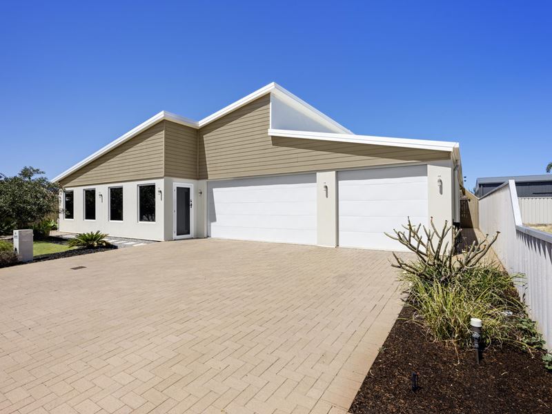 61 Wave Crest Circle, Drummond Cove