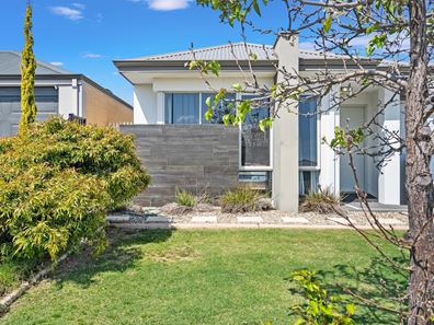 18 Furlong Road, The Vines WA 6069