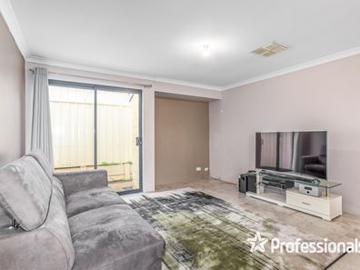 4/46 Westfield Road, Kelmscott WA 6111