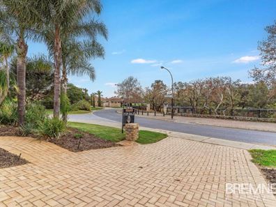 40 Nottingham Parkway, Orelia WA 6167