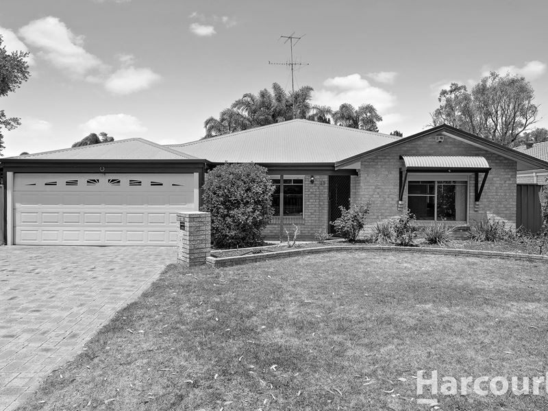 23 Inverness Drive, Meadow Springs