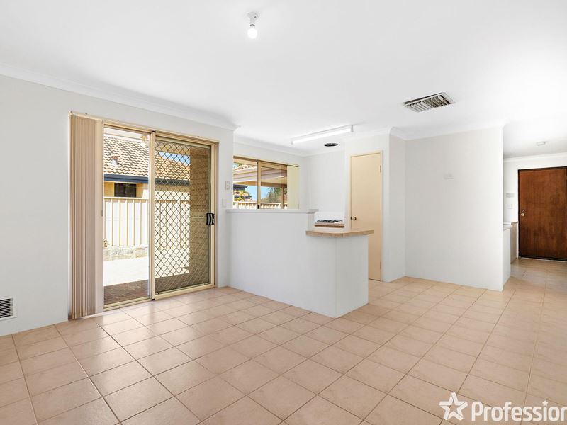 11 Belaring Place, Kenwick WA 6107