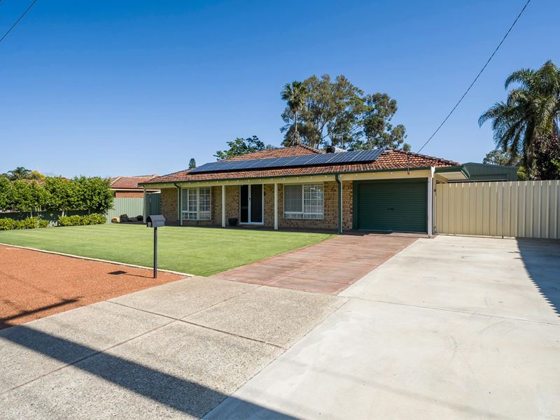 4 The Retreat, Forrestfield