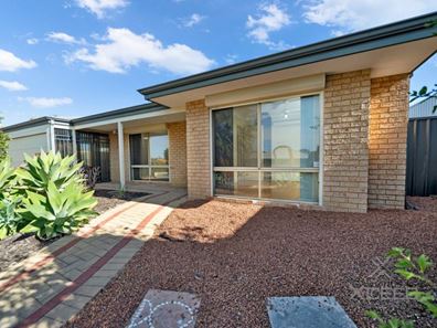 60 Dunmore Circuit, Merriwa WA 6030