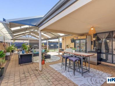 7 Jervis Drive, Ellenbrook WA 6069