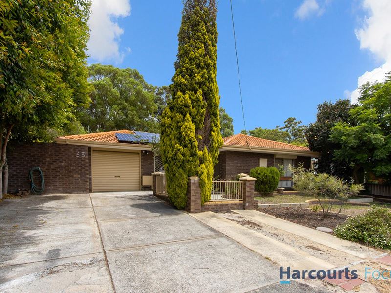 33 Woburn Way, Kelmscott WA 6111