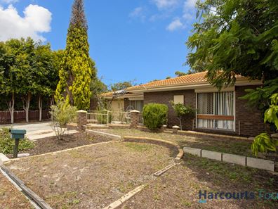 33 Woburn Way, Kelmscott WA 6111