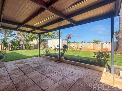 2/32 Warrier Street, Bulgarra WA 6714