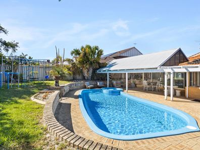 12 Bigola Court, Kallaroo WA 6025