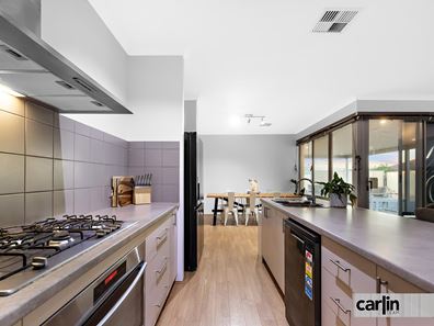 2 Wallaby Parade, Baldivis WA 6171