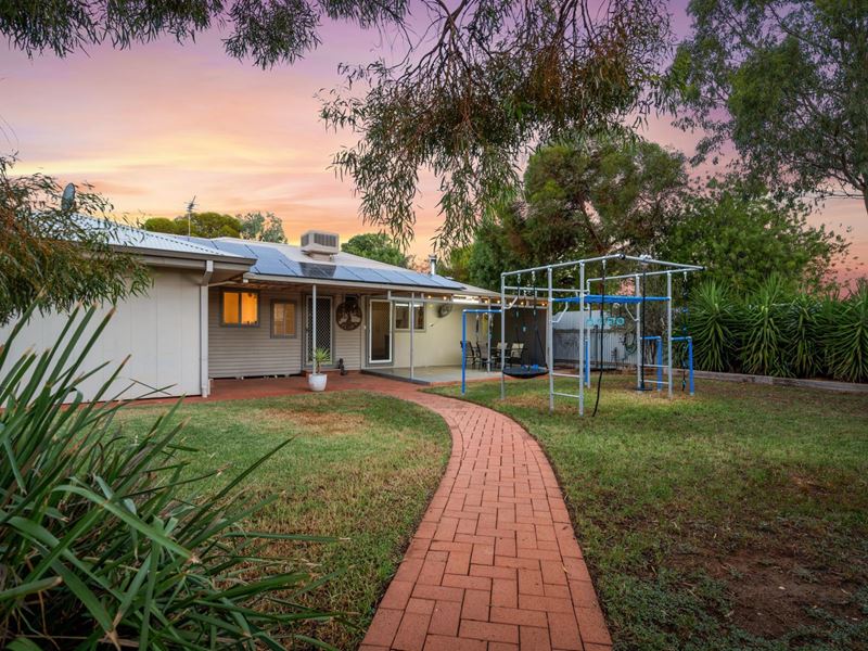 134 Lyall Street, Lamington WA 6430