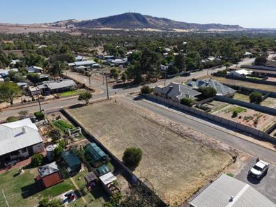 75 Henry Road, York WA 6302