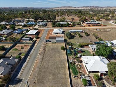 75 Henry Road, York WA 6302