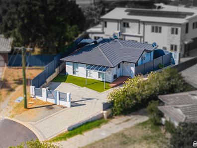 11 Westminster Court, Armadale WA 6112