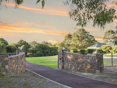 7 Dandatup Place, Dunsborough WA 6281