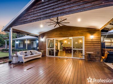 31 Evans Street, Mount Helena WA 6082