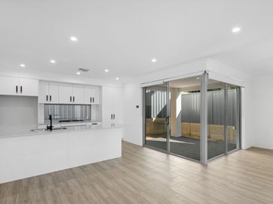 8B Leverburgh Street, Ardross WA 6153
