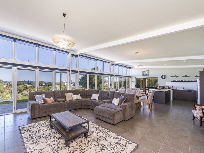 1 Thomas Court, Seabird