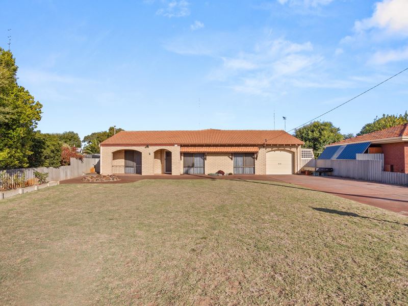22 Ganfield Street, Carey Park WA 6230