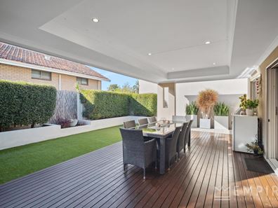 2 Veronica Street, Riverton WA 6148