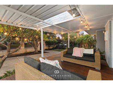 4 Lambert Street, Alfred Cove WA 6154
