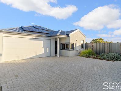 4/2 Pinnacle Road, Coogee WA 6166