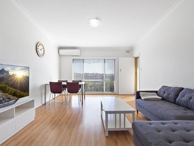 9/64 Stanley Street, Scarborough WA 6019