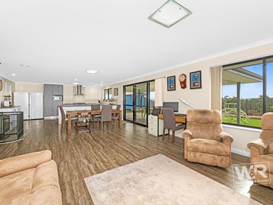 301 Lowanna Drive, Marbelup WA 6330