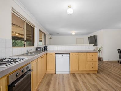47 Chapple Drive, Australind WA 6233