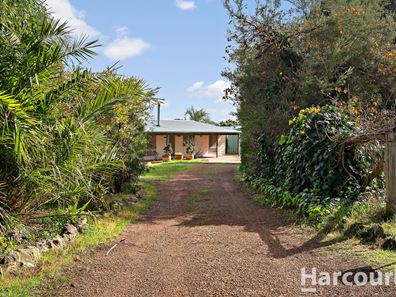 8 Tuart Close, Bouvard WA 6211