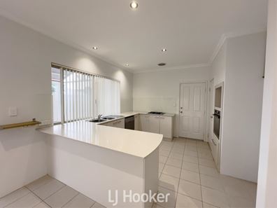 33 Polwarth Circuit, Eaton WA 6232