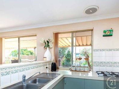 2 Arabian Gardens, Eaton WA 6232