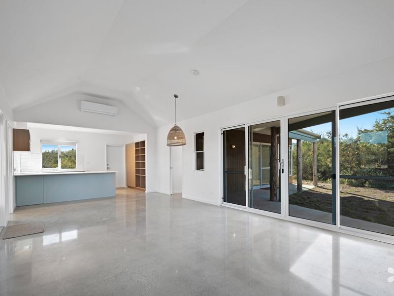 180b Oxley Road, Forrestdale WA 6112