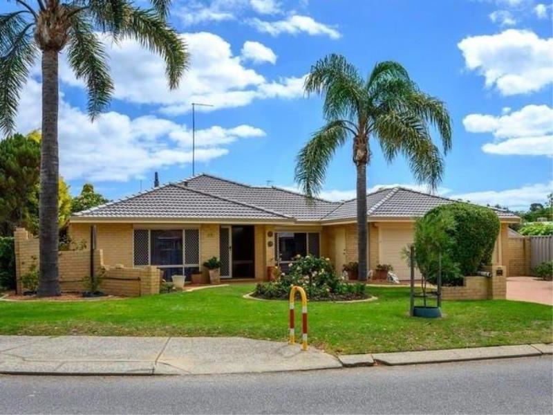 25 Templetonia Promenade, Halls Head WA 6210