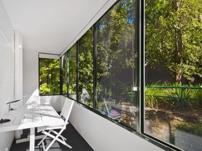 3/4 Crawley Avenue, Crawley WA 6009