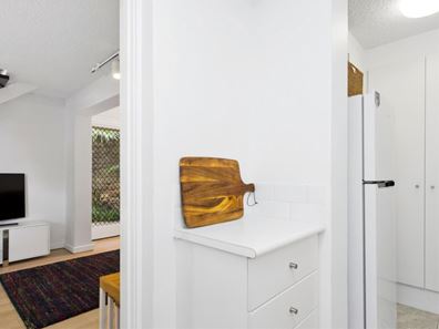 3/4 Crawley Avenue, Crawley WA 6009