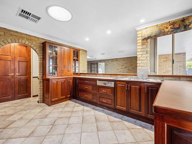 14 Gransmoor Way, Willetton WA 6155